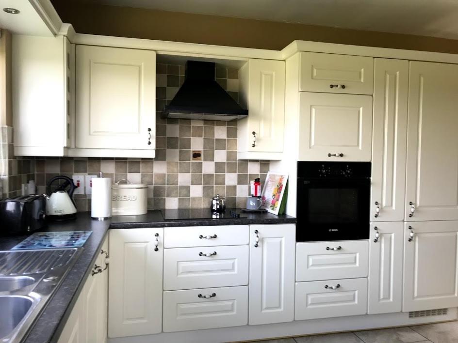Granny'S Irish Cottage Omagh Bagian luar foto